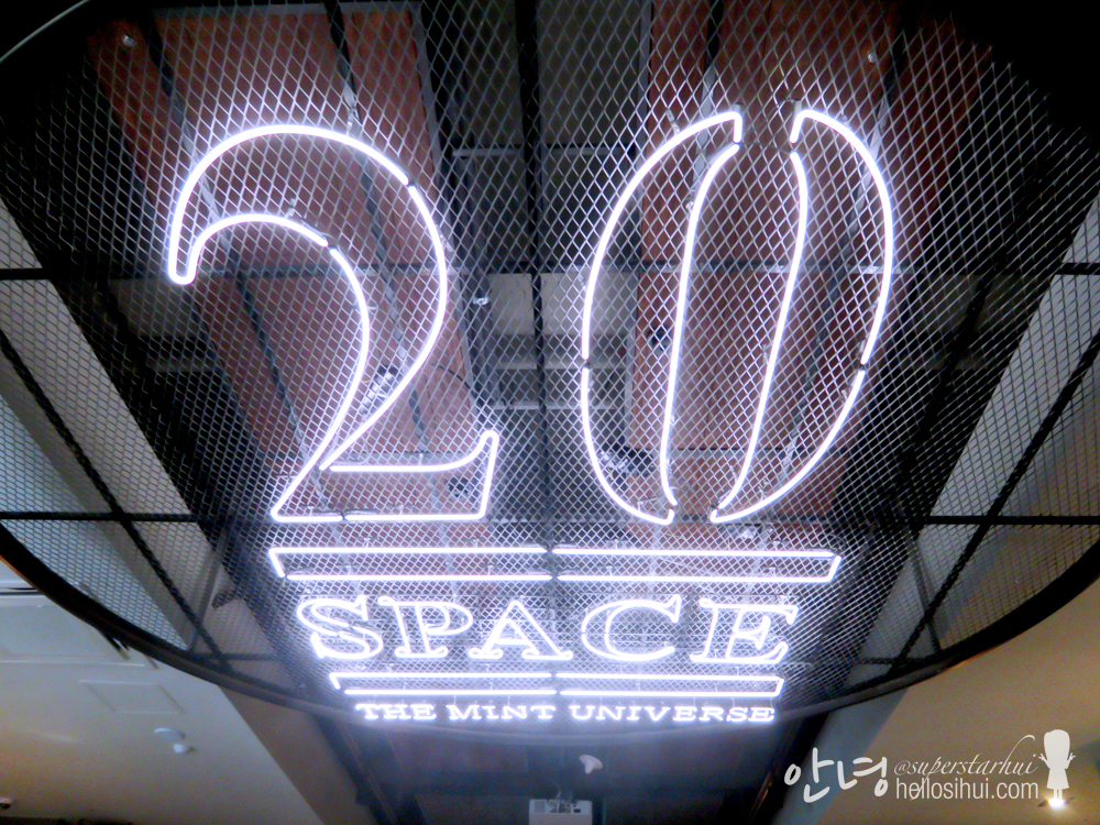 20 SPACE : The Mint Universe (Cube’s Cafe)