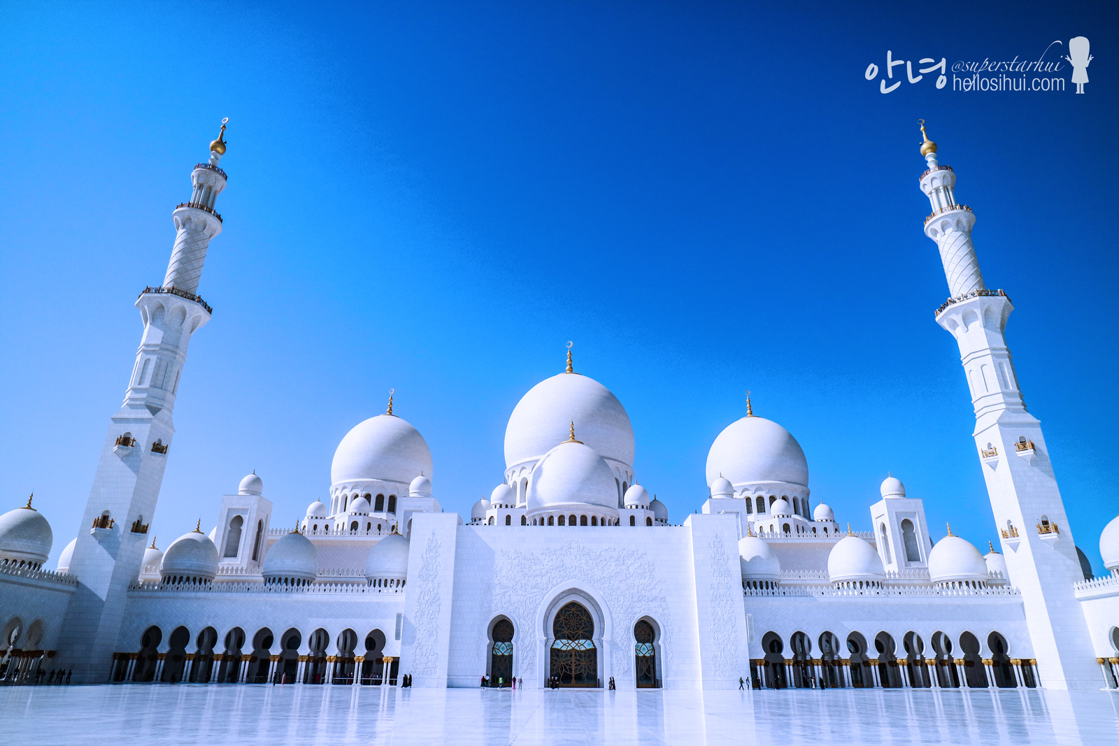 HELLO DUBAI AGAIN – DAY 5: Abu Dhabi 2: Sheikh Zayed Grand Mosque Center