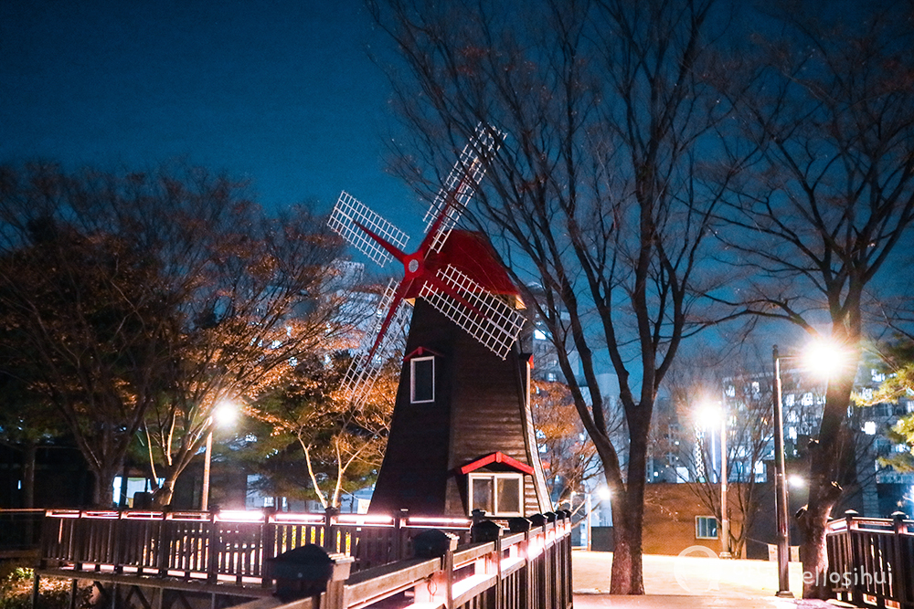 HELLO KOREA 2022/2023: Windmill in Sinchon, Seoul